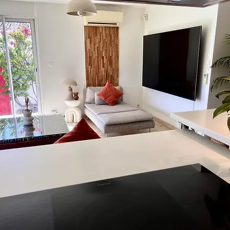 Tim By Terrys Homes Apartamento